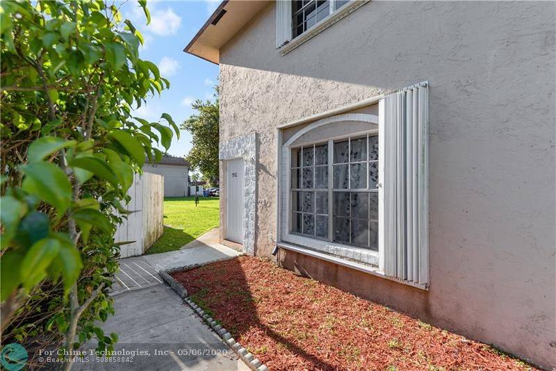 North Lauderdale, FL 33068,7912 Kimberly Blvd  #301