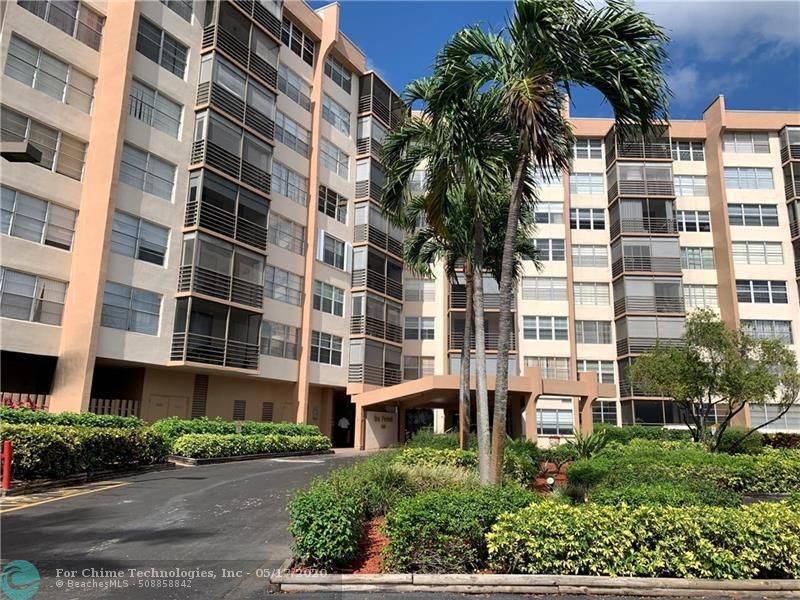 Pembroke Pines, FL 33026,900 Saint Charles Pl  #ph20