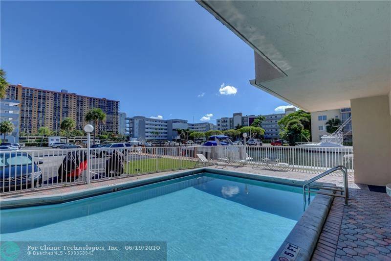 North Miami Beach, FL 33160,3860 NE 170th St  #307