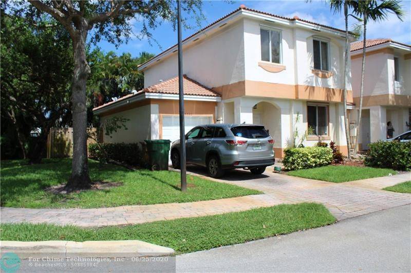 Davie, FL 33314,6500 Hidden Cove Dr  #1-3