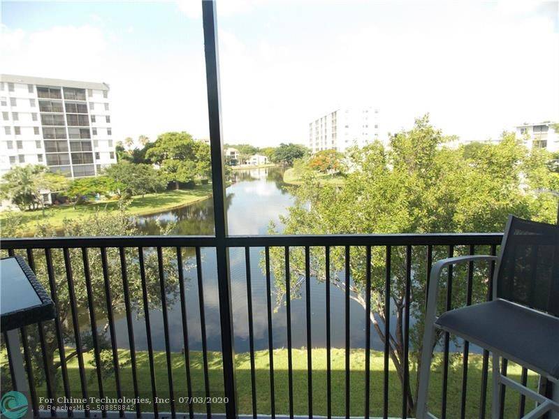 Pompano Beach, FL 33069,2226 N Cypress Bend Dr  #407