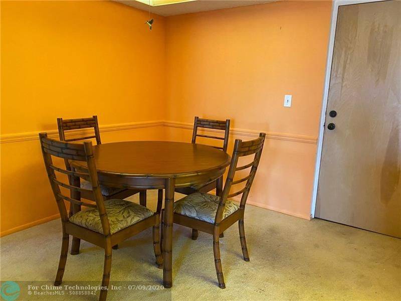 Wilton Manors, FL 33334,3002 NE 5th Ter  #208B