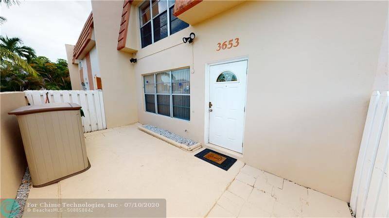 Davie, FL 33314,3653 SW 59th Ave  #101