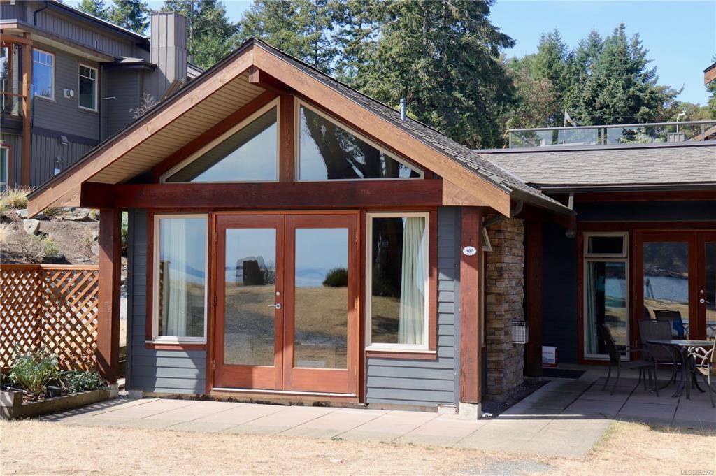 Mayne Island, BC V0N 2J1,494 Arbutus Dr #107D