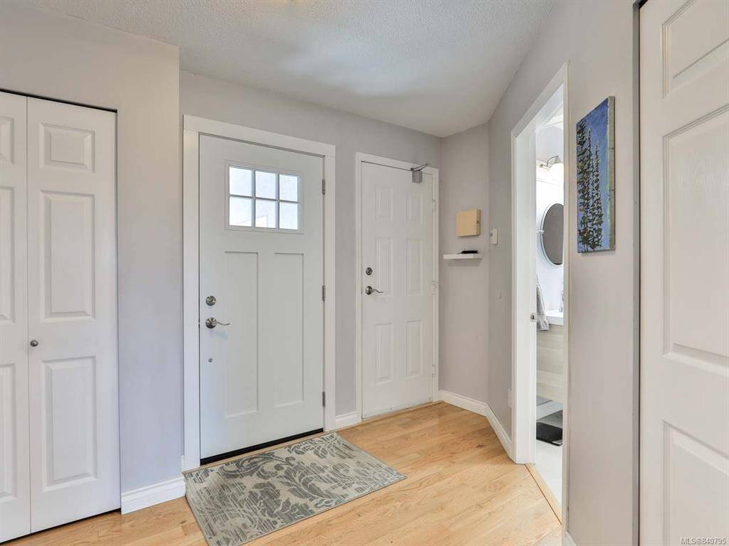 Nanaimo, BC V9T 4X7,501 Otter Pl