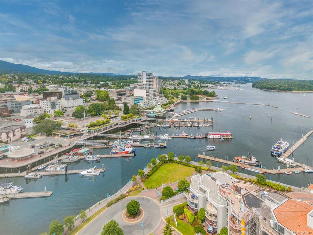 Nanaimo, BC V9R 6Y3,154 Promenade Dr #2304