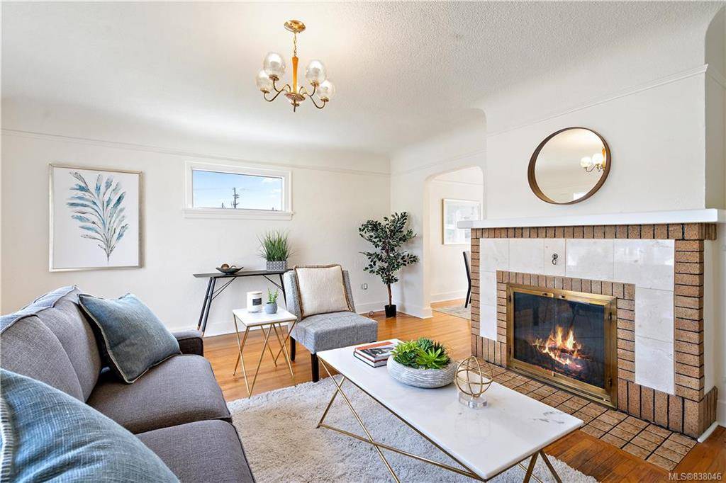 Esquimalt, BC V9A 5G3,1109 Lyall St