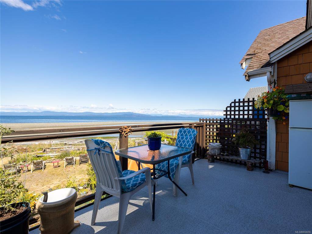 Qualicum Beach, BC V9K 2C6,3281 Island Hwy W