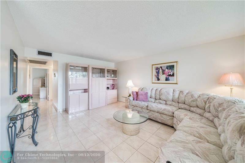 Pembroke Pines, FL 33027,551 SW 135TH AV  #206B