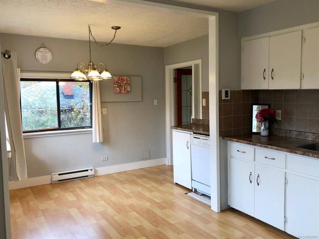 Nanaimo, BC V9R 3X1,370 Shepherd Ave