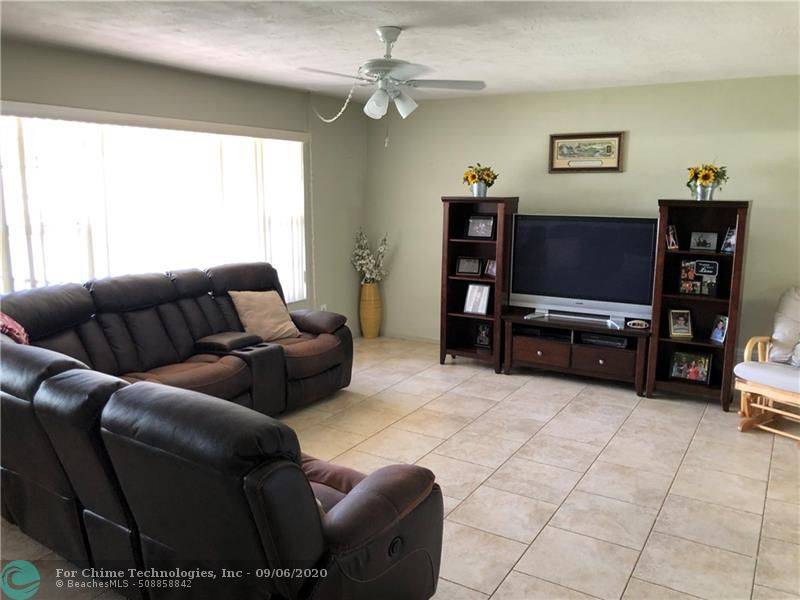 Pembroke Pines, FL 33026,11601 NW 13th Ct