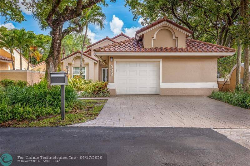 Pompano Beach, FL 33069,538 Misty Oaks Dr