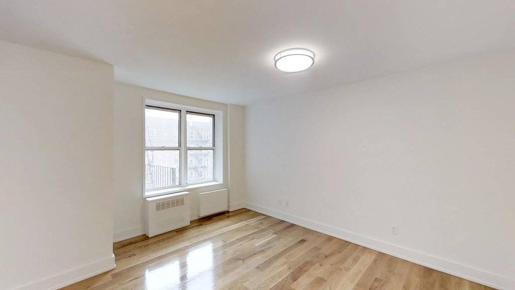 Flushing, NY 11355,142-20 Franklin Avenue #4Z