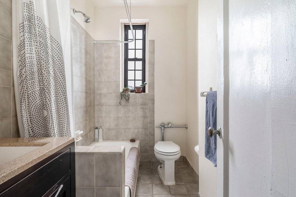 Brooklyn, NY 11215,78 Eighth Avenue #5D