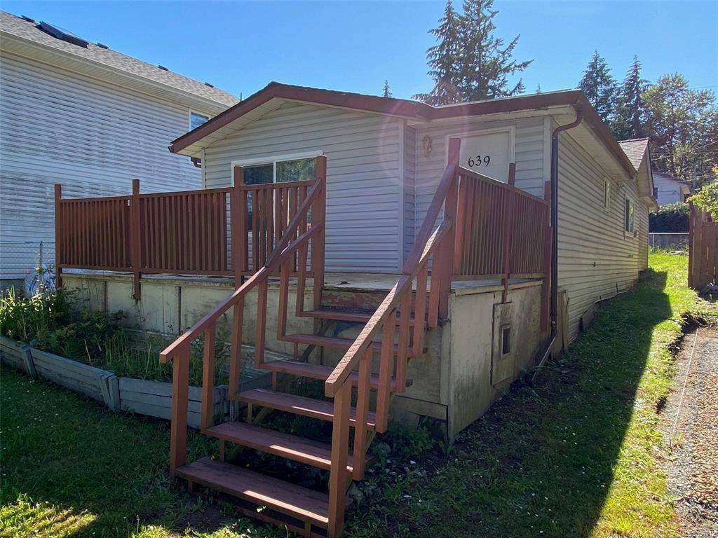 Nanaimo, BC V9R 3M8,639 HILLCREST Ave