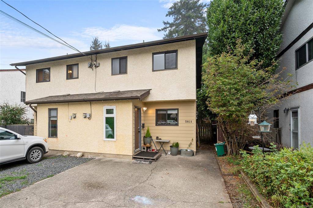 Colwood, BC V9B 4Y5,590 Donovan Ave #B