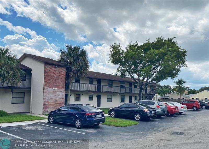 Tamarac, FL 33319,6001 Shakerwood Cir  #205