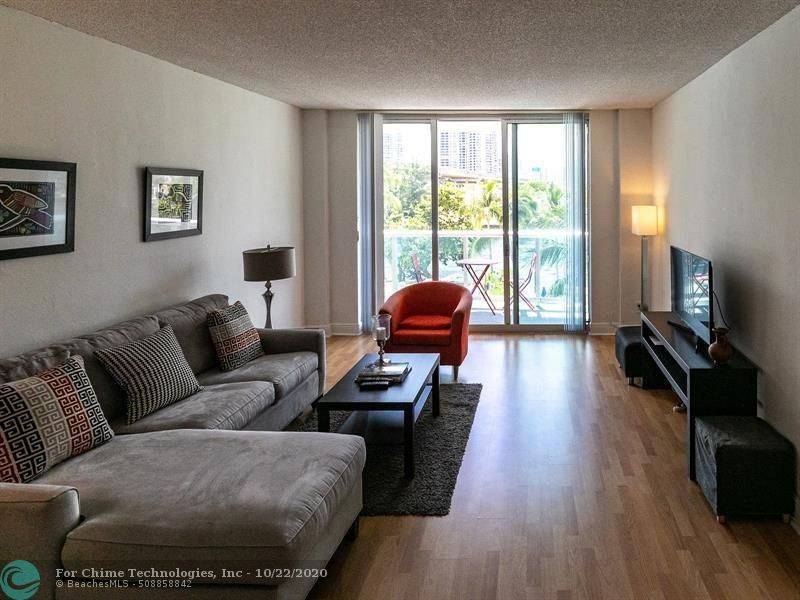 Sunny Isles Beach, FL 33160,19390 Collins Ave  #309