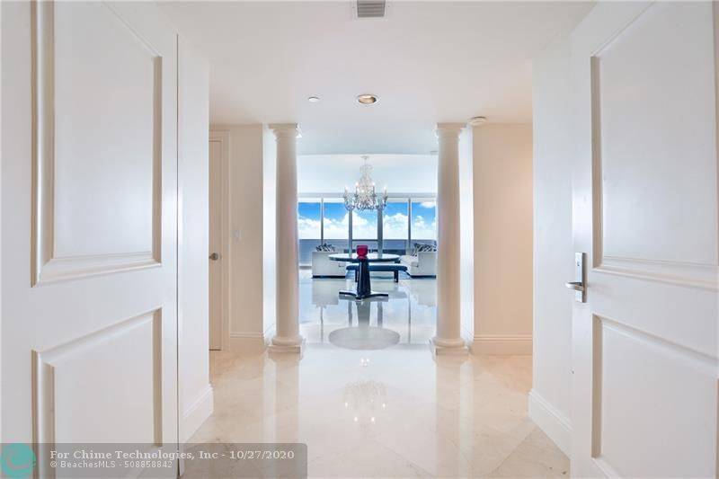 Hollywood, FL 33019,3101 S Ocean Dr  #2108