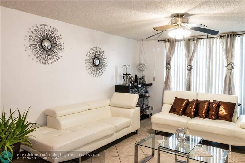 Tamarac, FL 33319,6190 Woodlands Blvd  #212