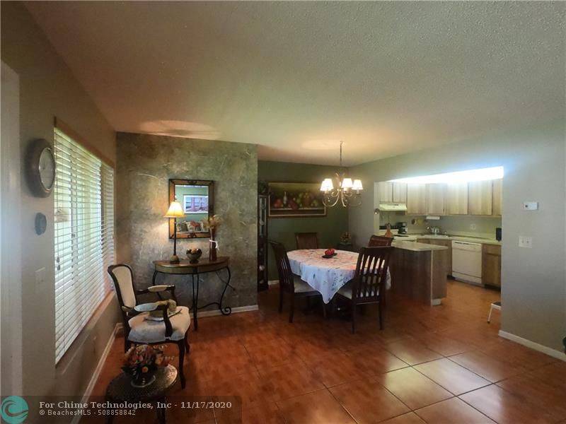 Green Acres, FL 33463,340 Knotty Pine Cir  #B-2