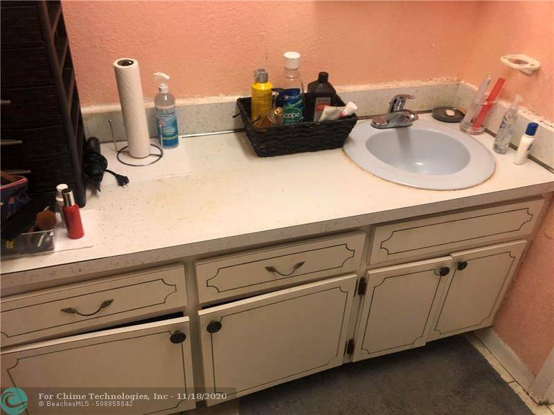 Lauderhill, FL 33313,1754 NW 55th Ave  #102