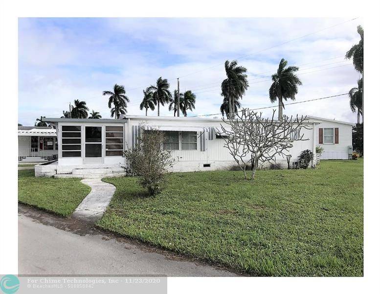 Davie, FL 33324,8580 SW 17th Ct