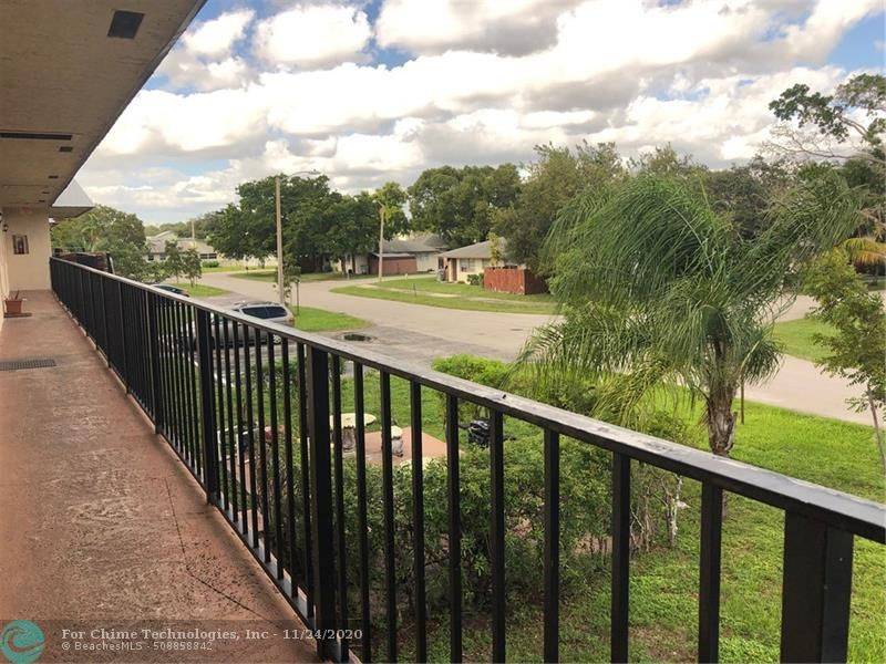 Pompano Beach, FL 33064,304 NW 30th Ct  #203