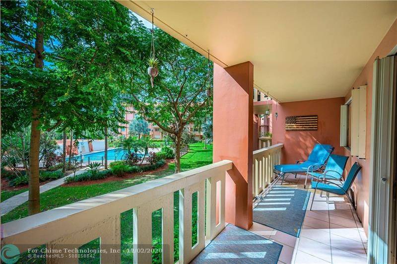 Fort Lauderdale, FL 33315,900 River Reach Dr  #202