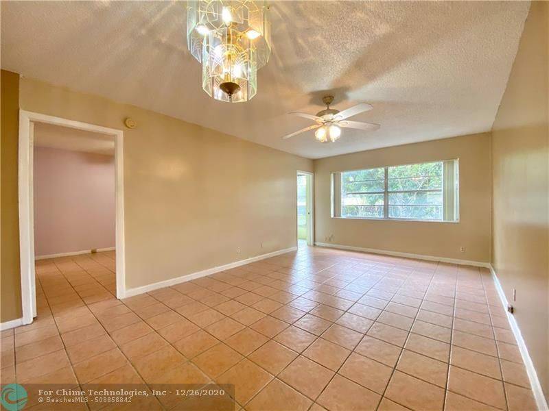 Lauderdale Lakes, FL 33313,5111 W Oakland Park Blvd  #110