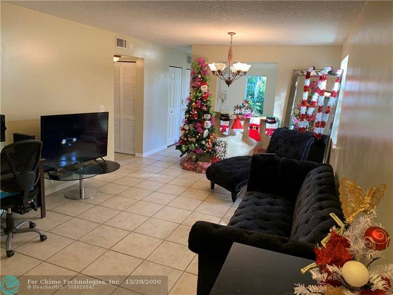 Pembroke Pines, FL 33024,681 NW 78th Ter  #106