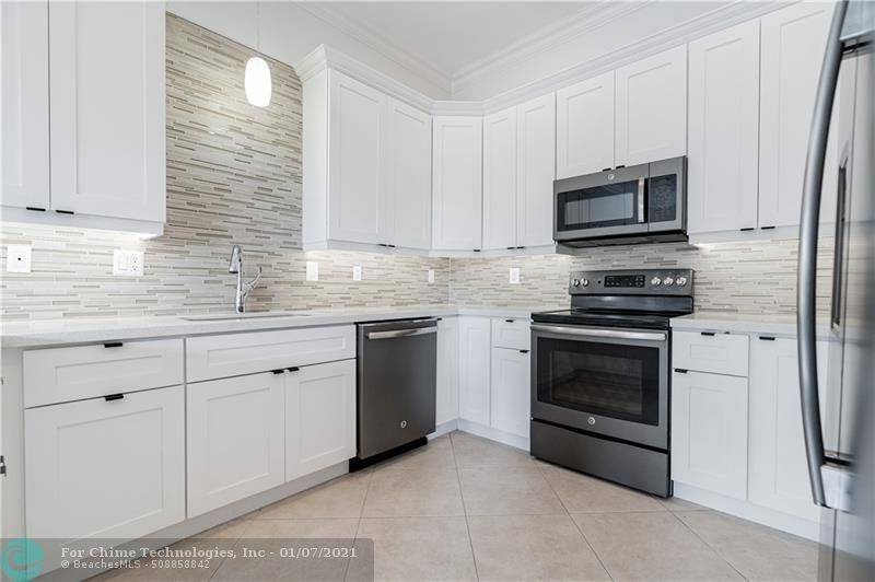 Wilton Manors, FL 33334,3022 NE 5th Ter  #3022