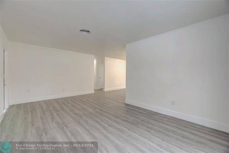 North Miami Beach, FL 33162,502 NE 163rd St