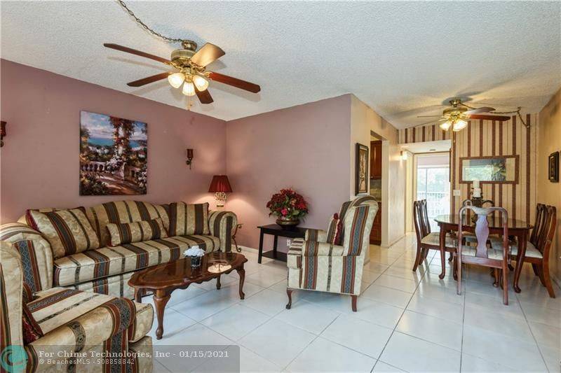 Pembroke Pines, FL 33027,13350 SW 1st St  #207-P