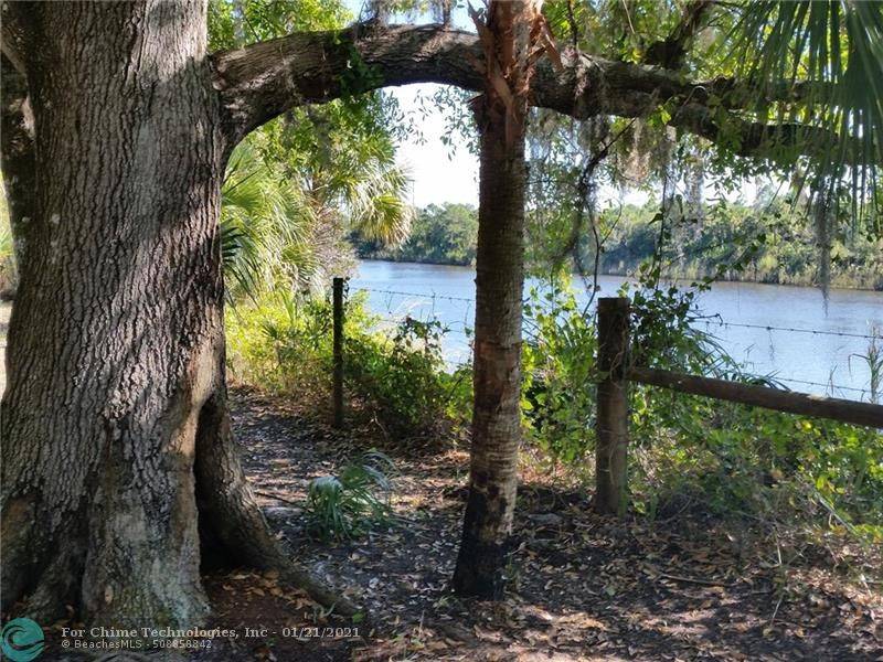 Indiantown, FL 34956,22154 SW Hammock River Way