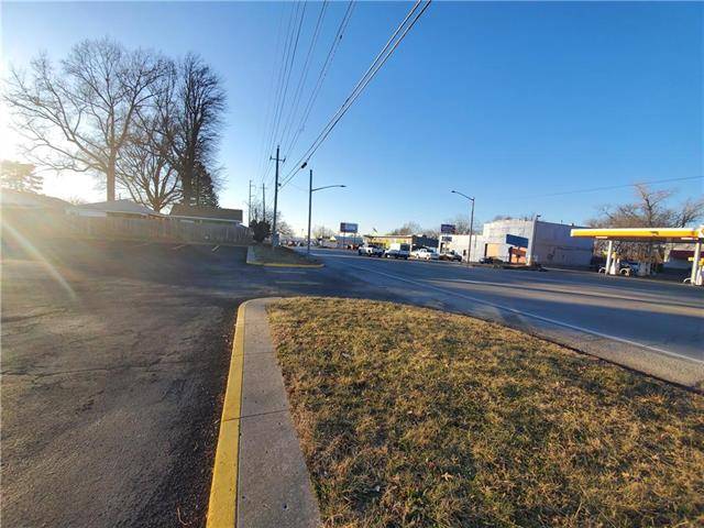 Independence, MO 64054,11701 W US 24 HWY