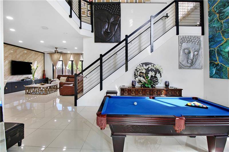 Miami Lakes, FL 33018,8851 NW 160 TER