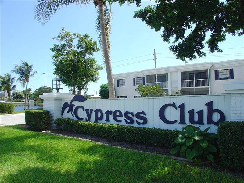 Pompano Beach, FL 33060,170 Cypress Club Dr  #711