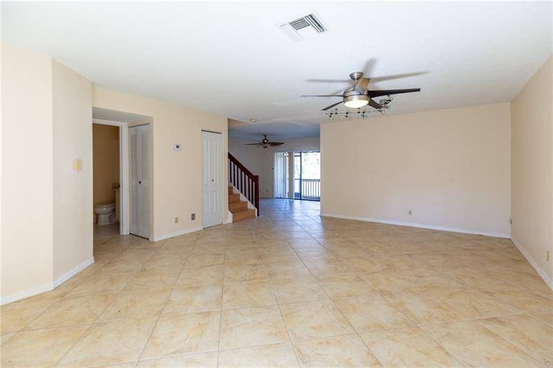 Plantation, FL 33324,9132 Vineyard Lake Dr  #9132