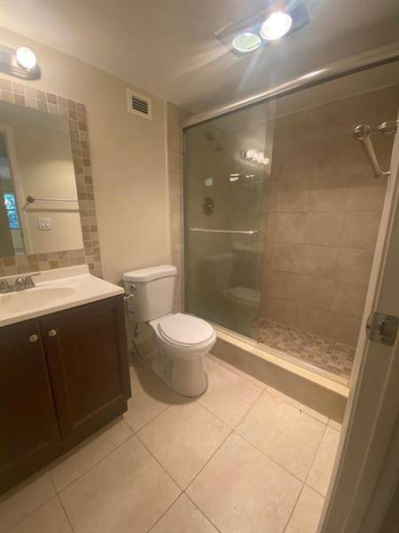 Lauderhill, FL 33319,6300 S Falls Circle Dr  #401