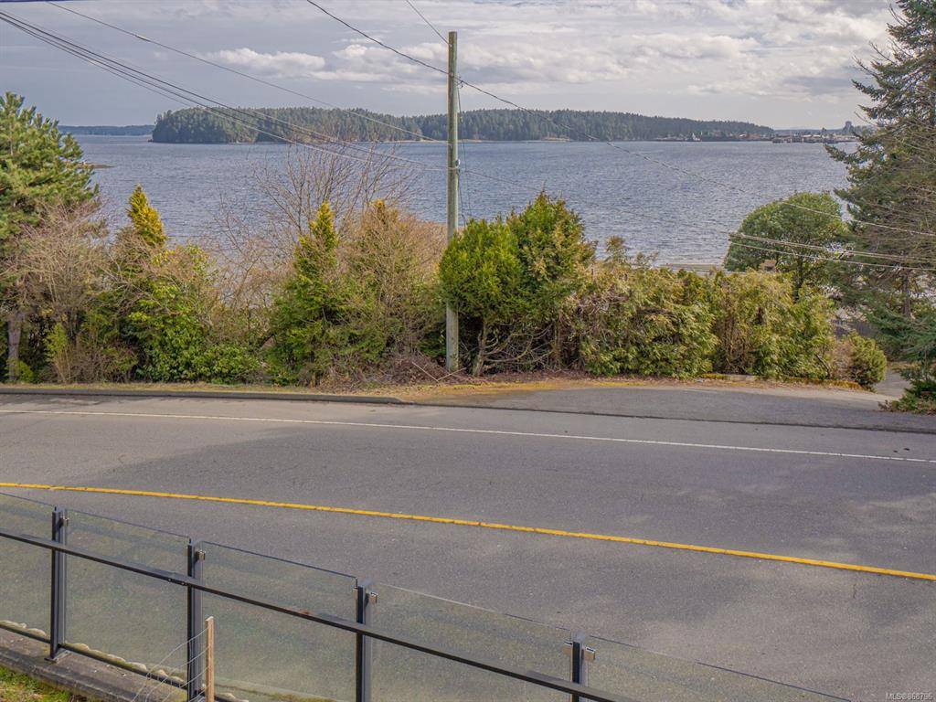 Nanaimo, BC V9T 1E1,2901 Hammond Bay Rd