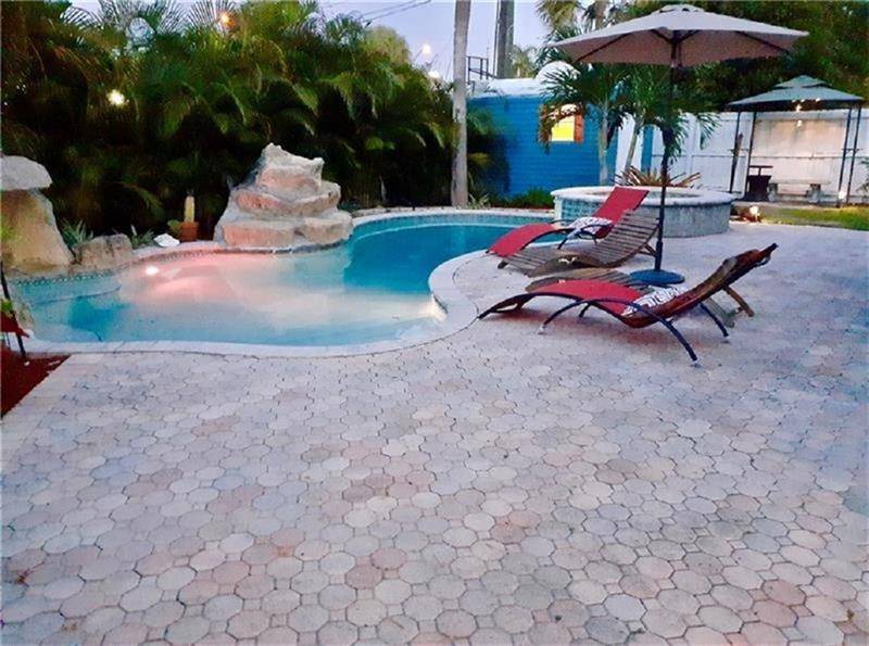 Wilton Manors, FL 33311,317 NW 30th Ct