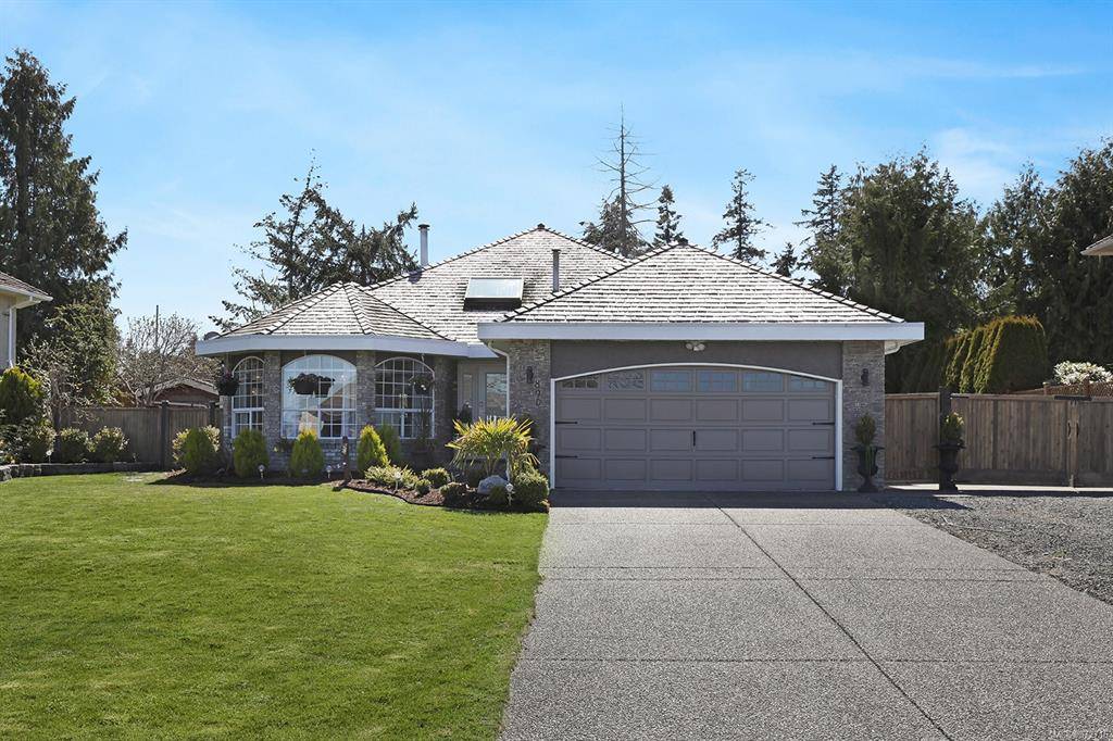 Qualicum Beach, BC V9K 2J1,890 Fairways Dr