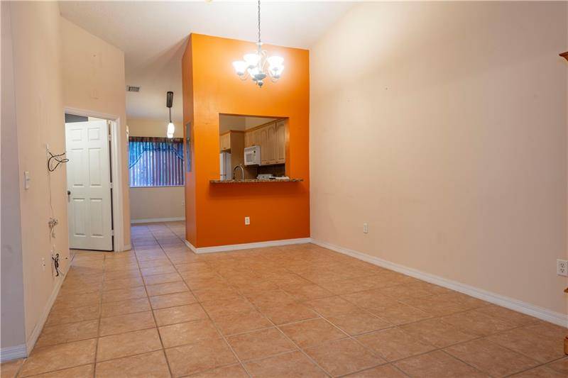 Pembroke Pines, FL 33024,7900 NW 6th St  #202