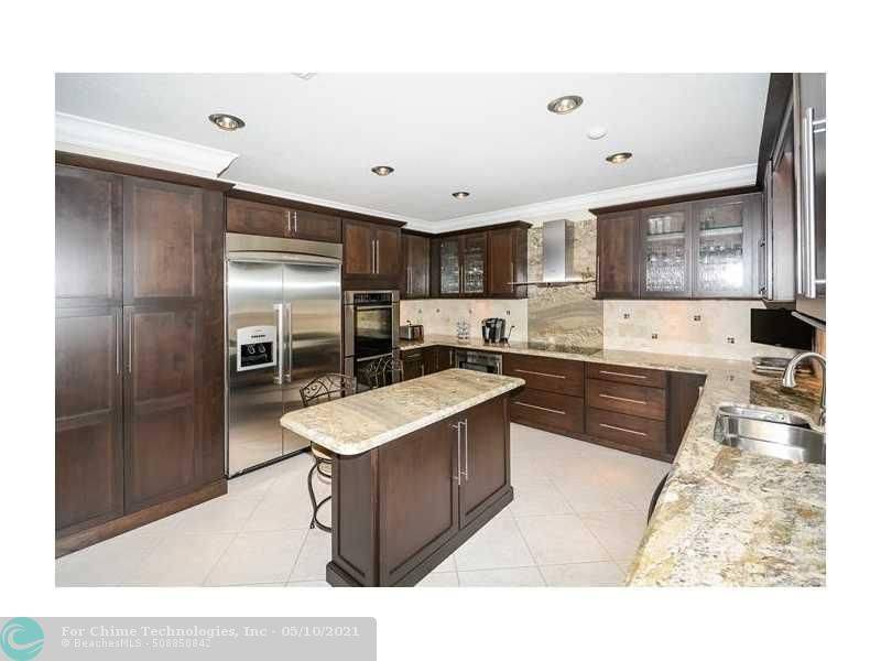 Weston, FL 33327,925 CRESTVIEW CIR