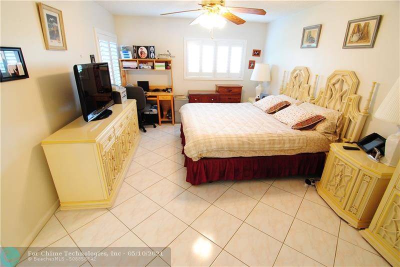 Pembroke Pines, FL 33027,13700 SW 14TH ST  #301D