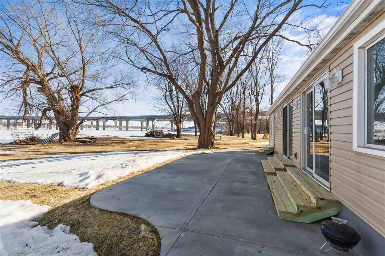 Neenah, WI 54956,1583 BUTTE DES MORTS BEACH ROAD