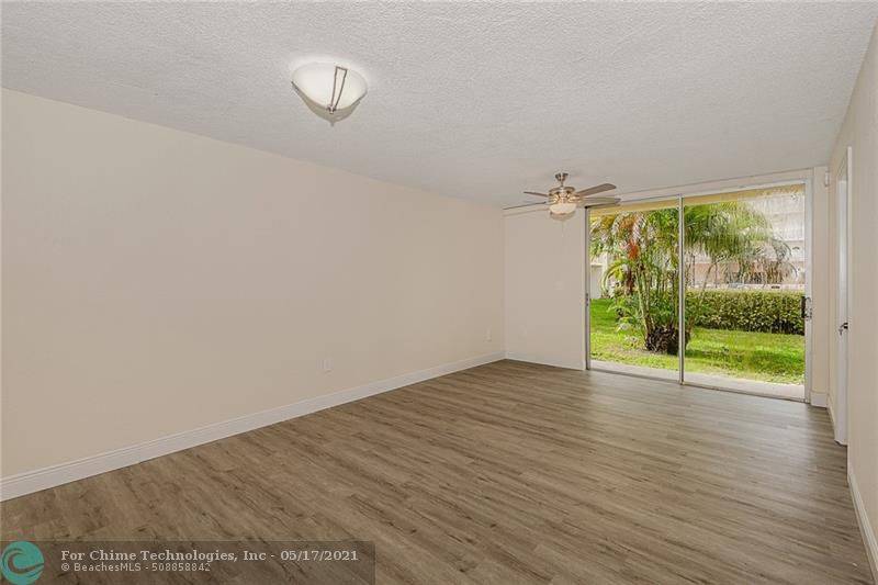 Hialeah Gardens, FL 33016,10090 NW 80th Ct  #1108