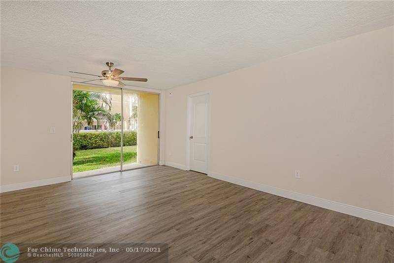 Hialeah Gardens, FL 33016,10090 NW 80th Ct  #1108