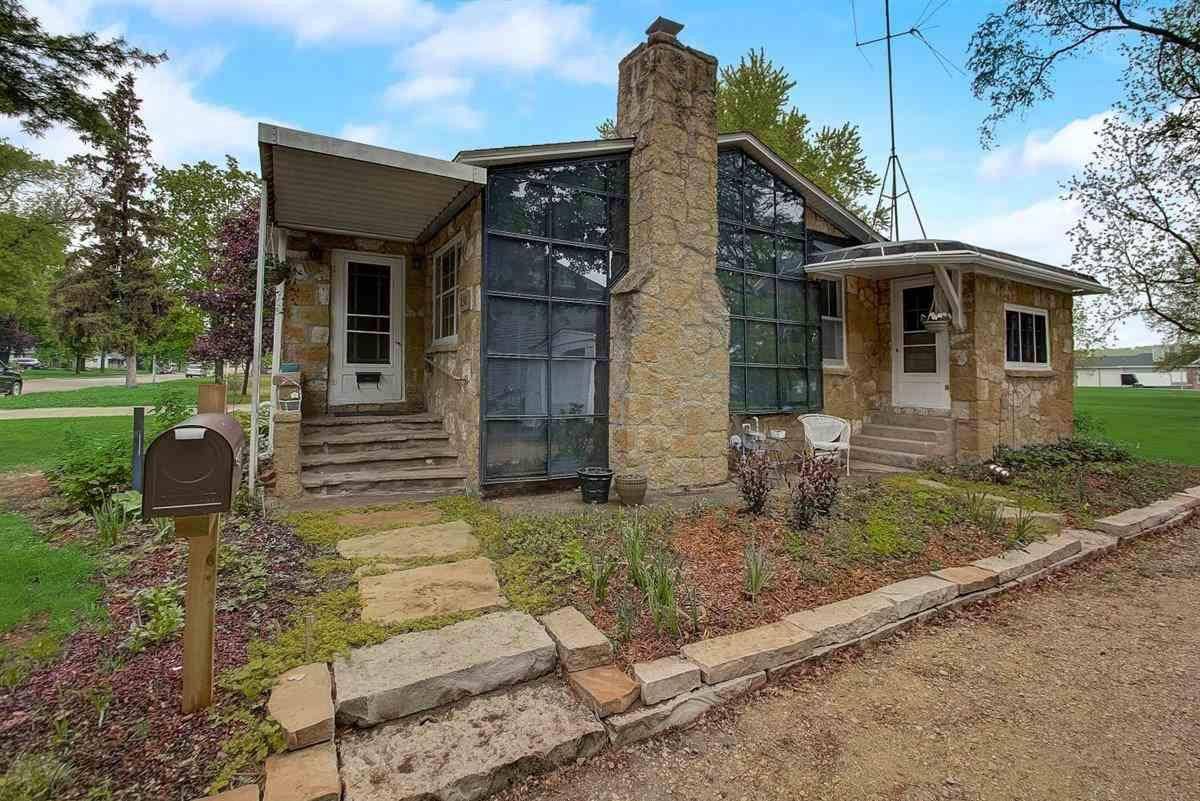 Sauk City, WI 53583,238 Washington St
